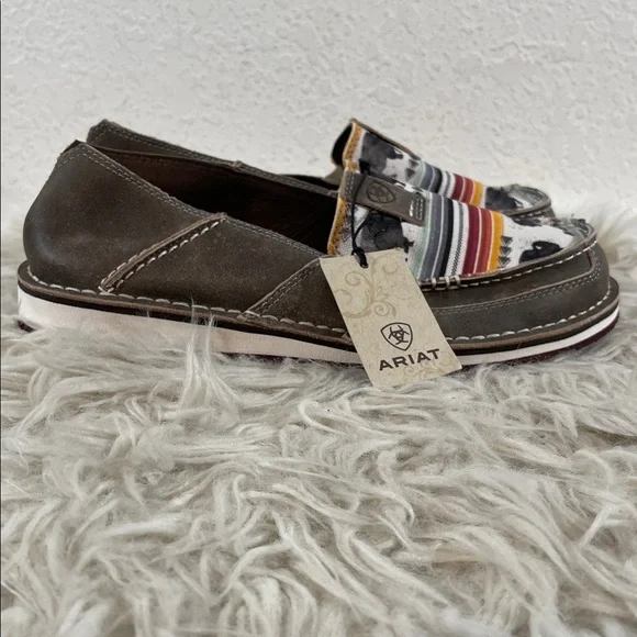ARIAT BUFFALO PRINT CASUAL VAMP CRUISER SHOES SLIP ON- MOC TOE Size 8 NEW - Picture 4 of 12